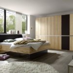 Bild-Schlafzimmer-Moebel-Holz-schwarz